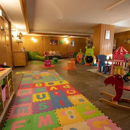 Otel Santanton 4*