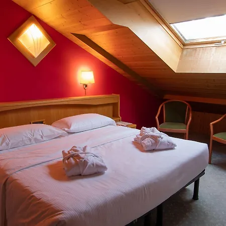 圣坦顿酒店 博尔米奥